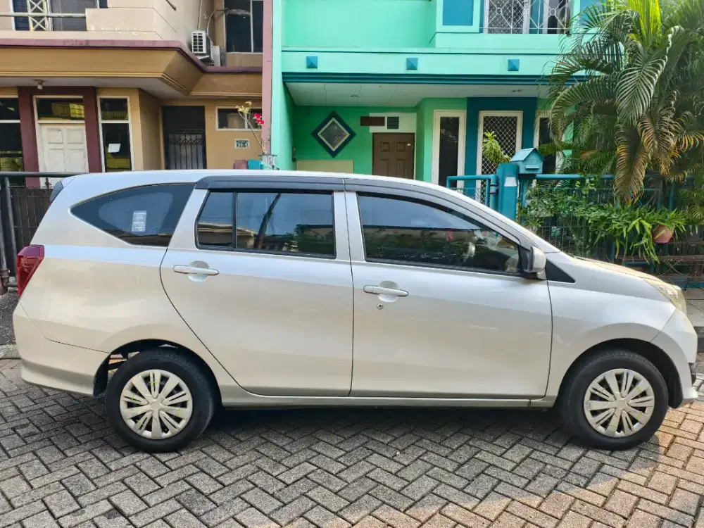 Daihatsu Sigra X 1,2 AT 2017 Silver km 84rb