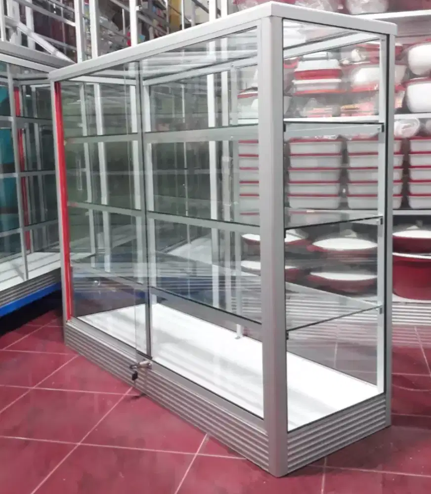 Etalase Kaca 1,2Mx1M Pake Pintu Geser