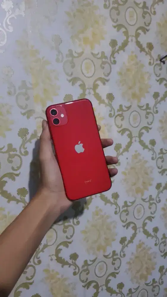 Iphone 11 64 red inter siap pakai