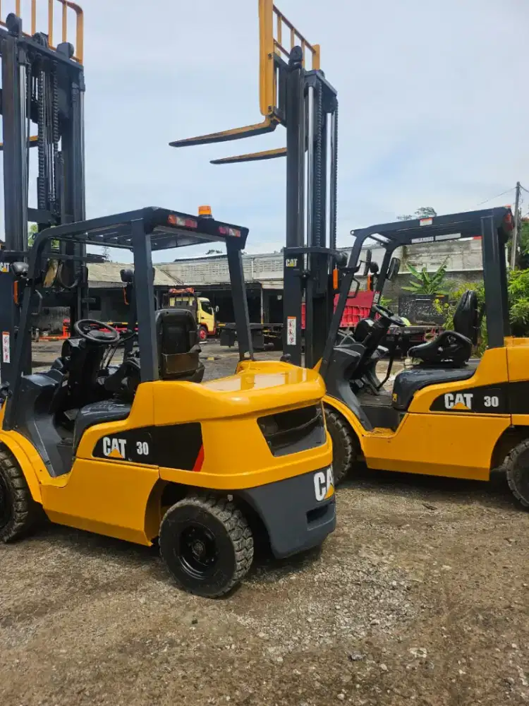 Forklift 3 Ton 2020 Caterpillar mesin Mitsubishi