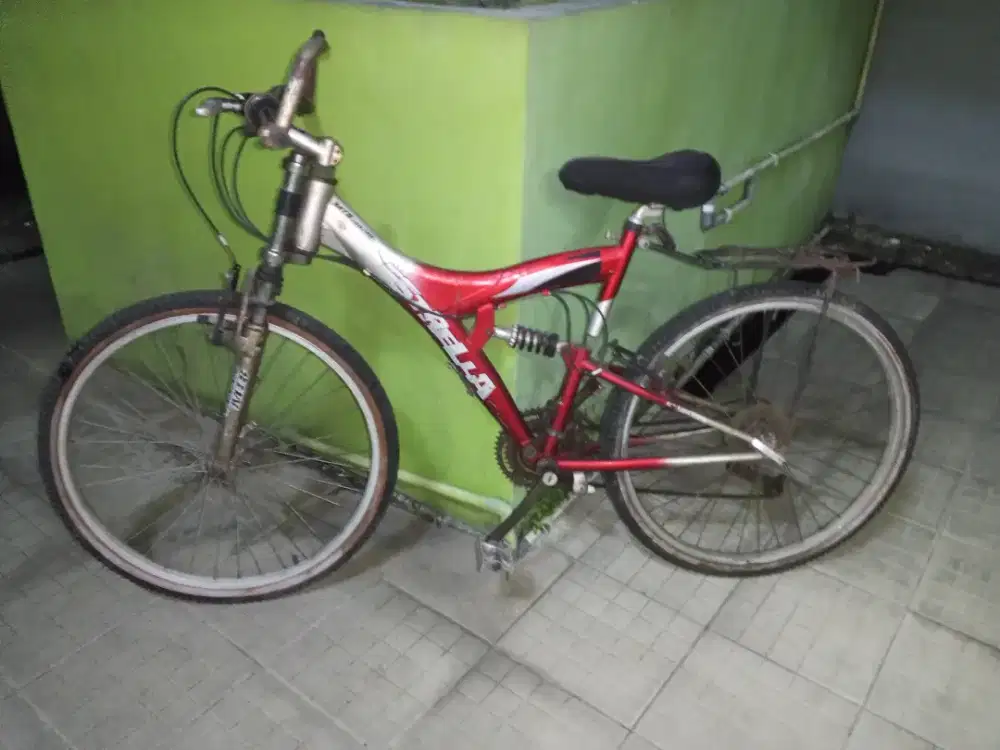 Sepeda gunung strella Rp.450rb masih enak buat jln