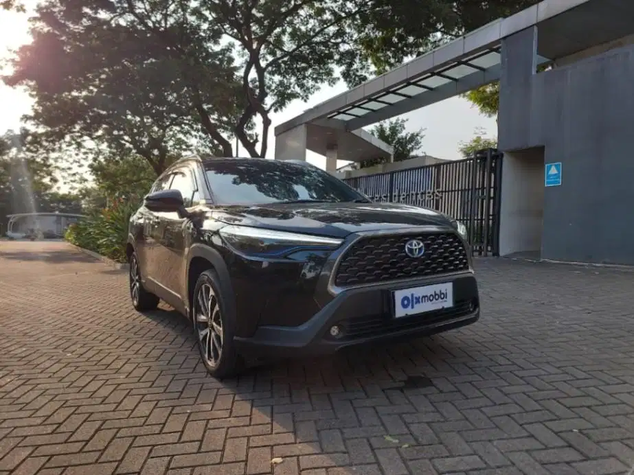 LOW DP Toyota Corolla 1.8 Cross Hybrid Bensin-AT 2021 2II