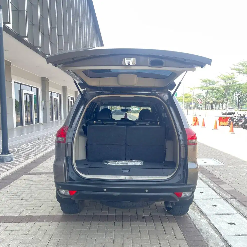 DP RINGAN MITSUBISHI PAJERO DAKAR VGT AT 2014 MATIK