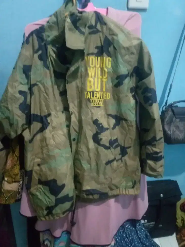 Edisi bongkar lemari