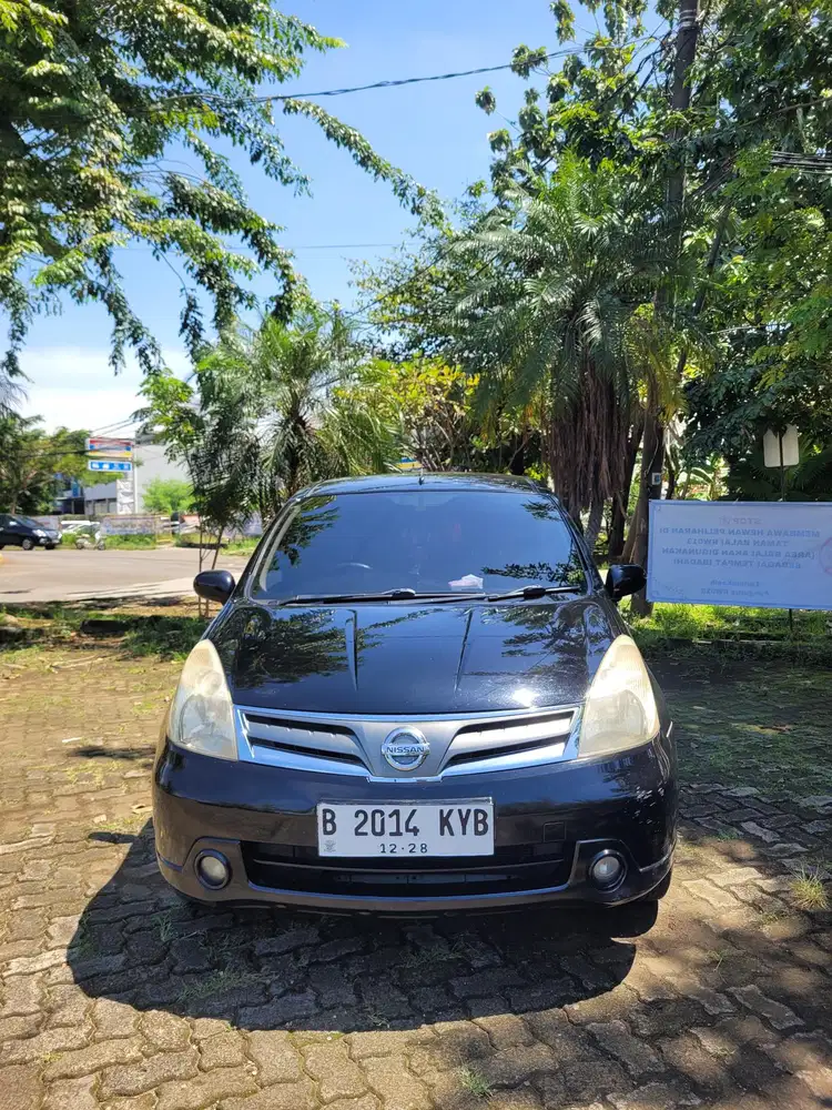 Nissan Grand livina 2012 Bensin