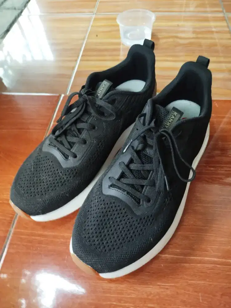 Sepatu kanky story honjo