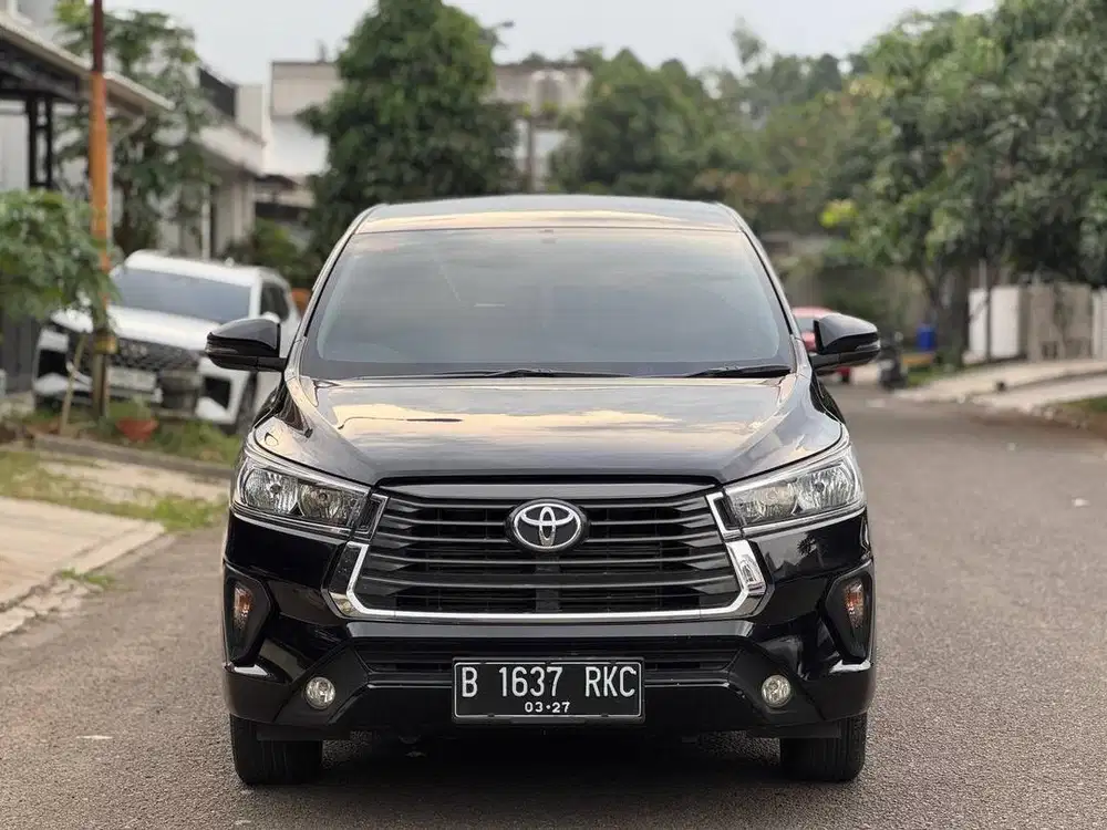 Innova 2.4 G AT Diesel 2022 hitam 2022