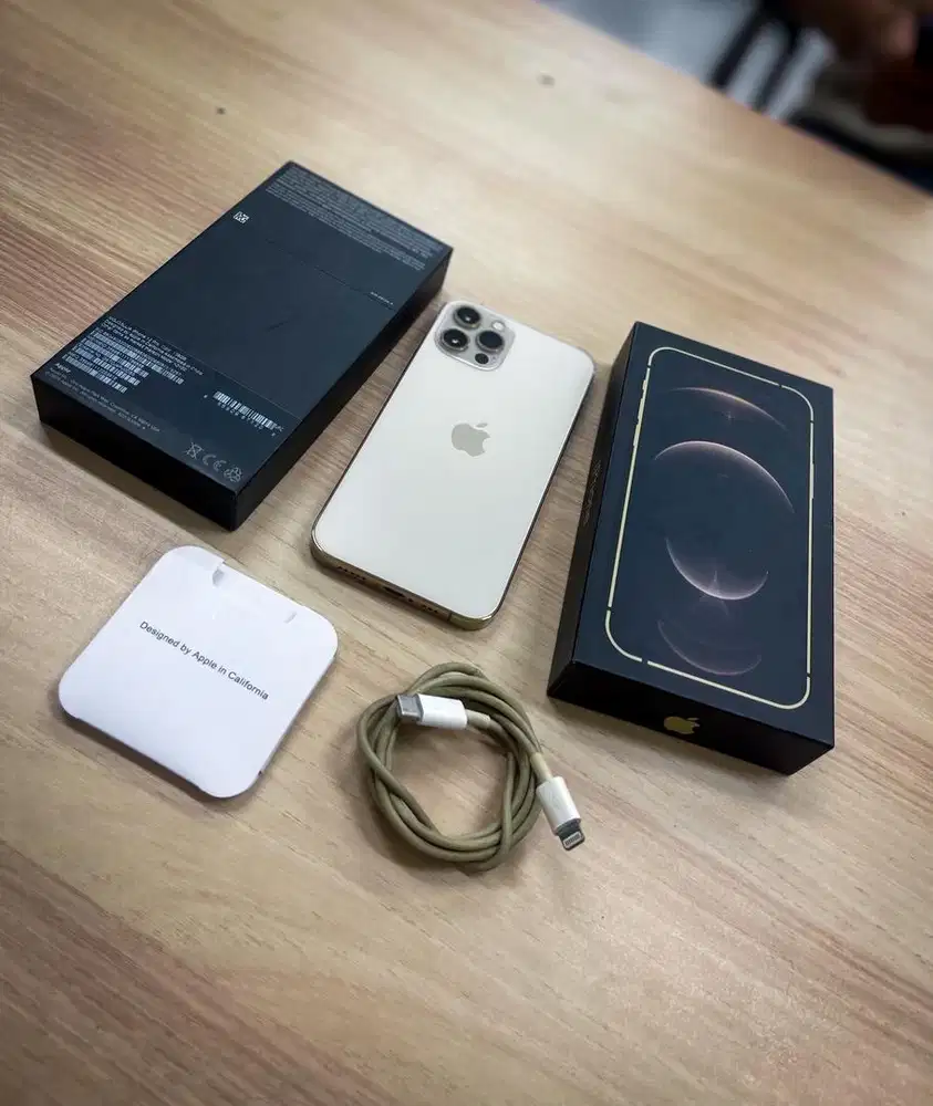 iPhone 12 Pro 128GB fullset MULUS iCloud aman!