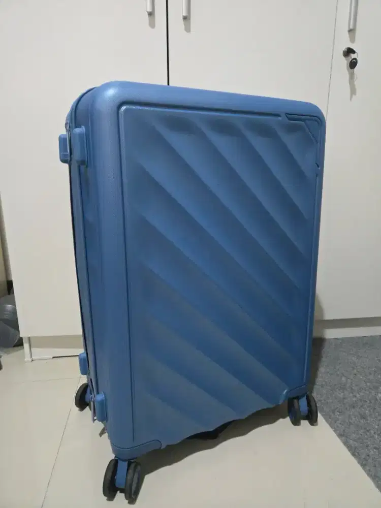 Koper Besico 24 inch Seperti Baru