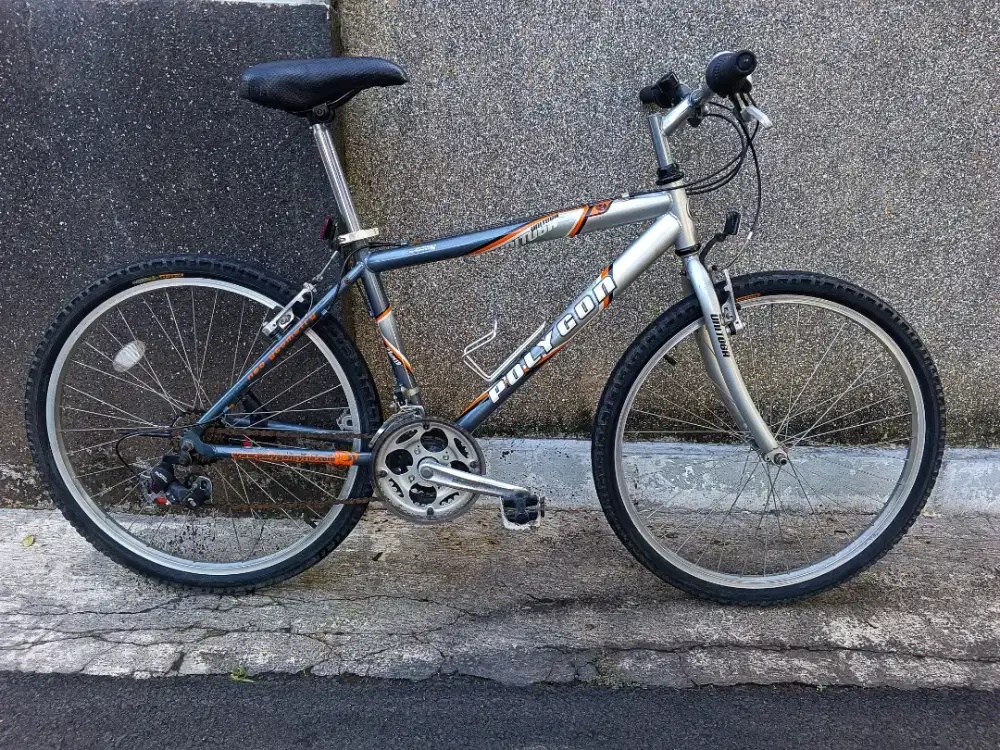 Sepeda mtb vintage jadul Polygon unitoga mulus jarang ada