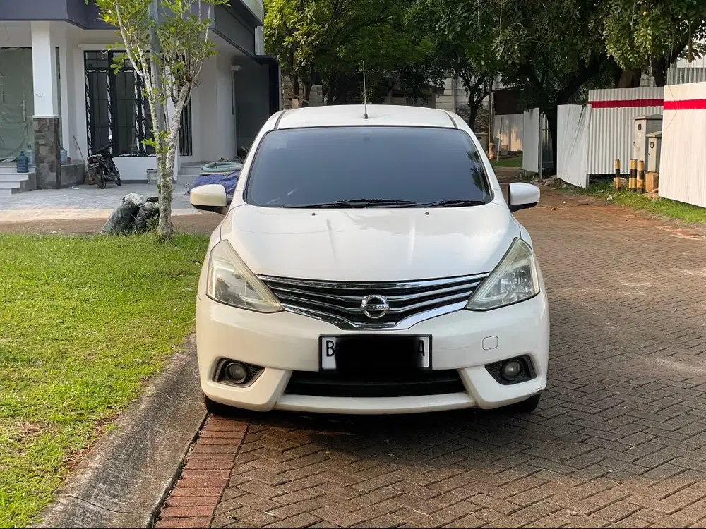 Nissan Grand Livina Facelift SV 2013 Automatic