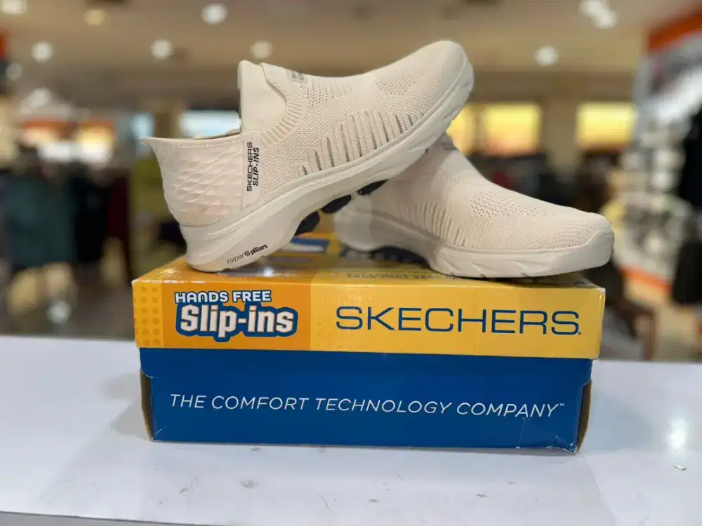 SKECHERS GO WALK 7