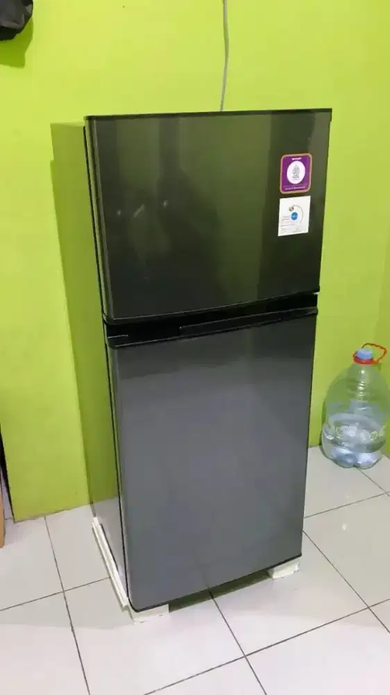 Kulkas Sharp 2 pintu