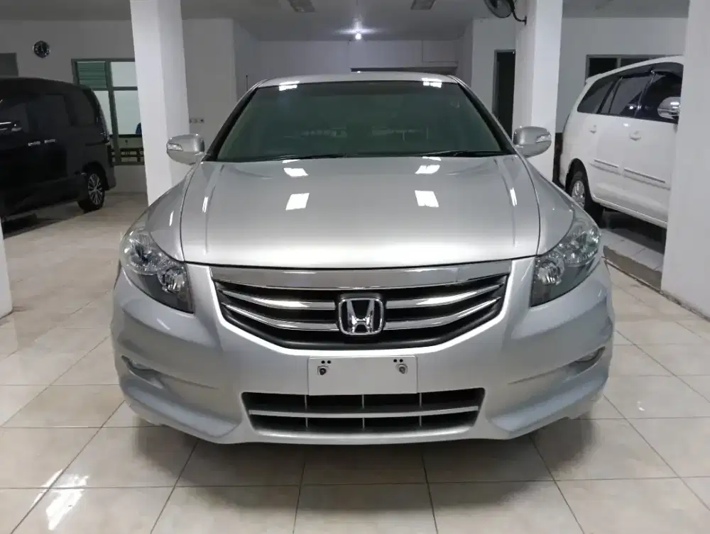 Honda Accord VTI-L Matic 2011