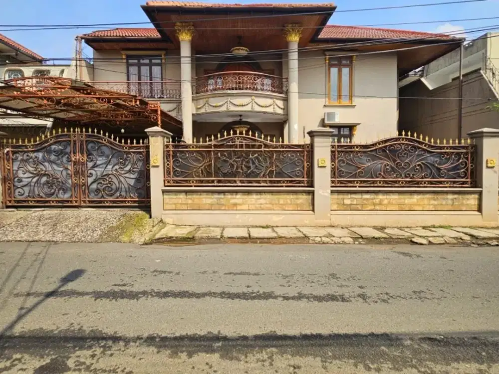 Rumah Dijual Cipete Selatan. Dkt Kemang. SUPER NEGO, AKses Jalan lebar