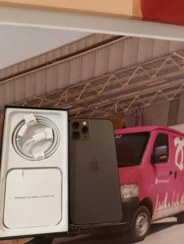 Iphone 11 pro 256gb agar baru beli