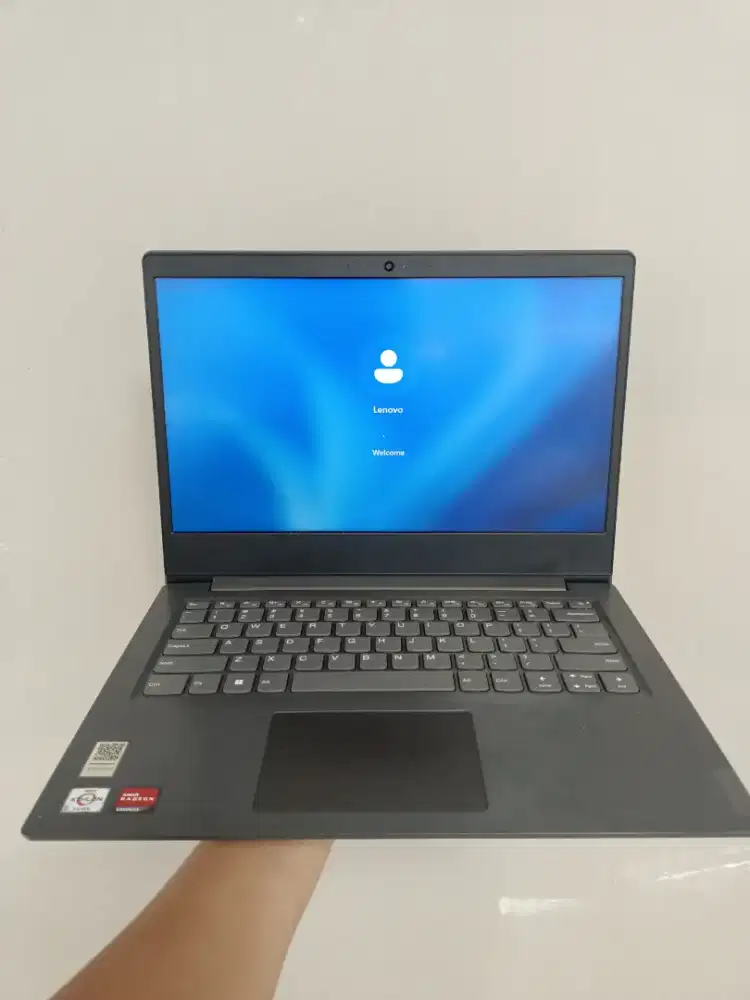 Laptop lenovo Amd Athlon Silver 8/256 Double Vga 2 GB