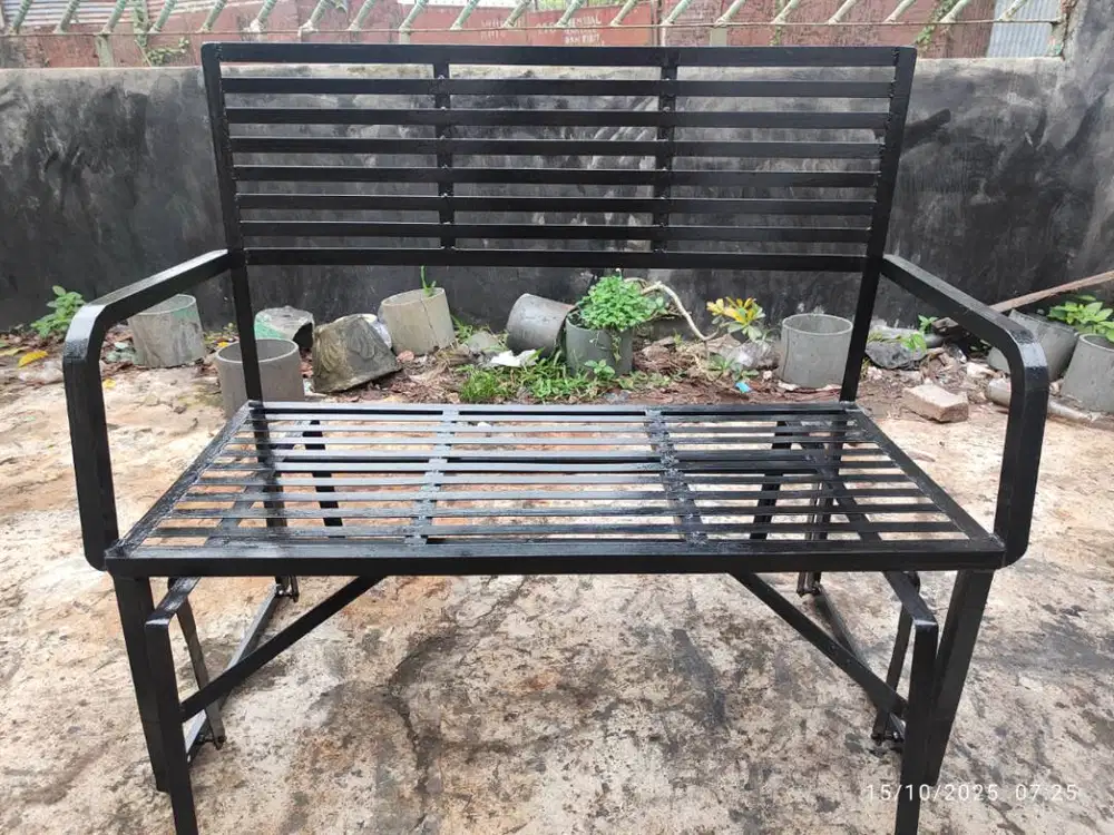 Bangku taman bergoyang DiY baru