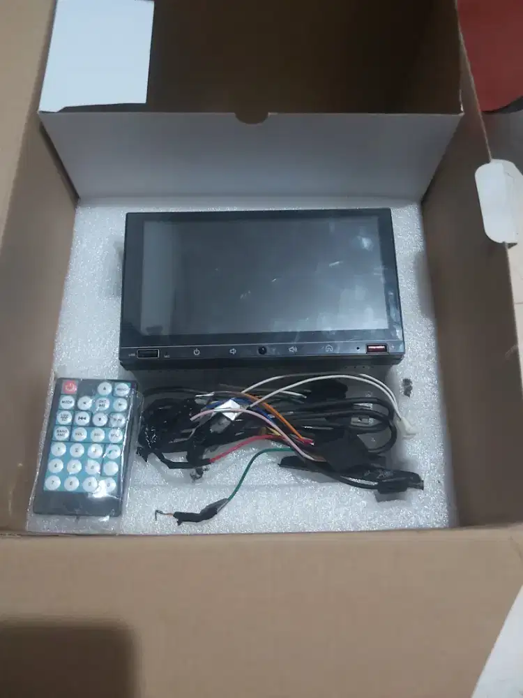 Head unit AVI 1800, 7 inch