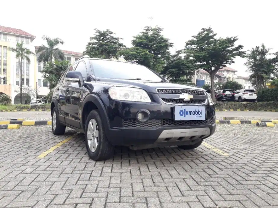 TDP 4,JT Chevrolet Captiva 2.4 Bensin-AT Abu-Abu 2011