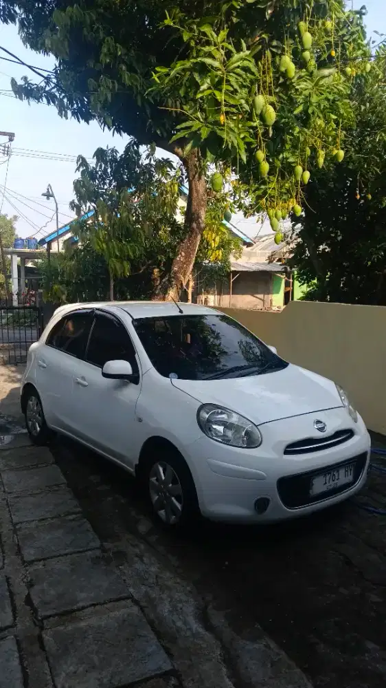 Nissan March A/T 2012