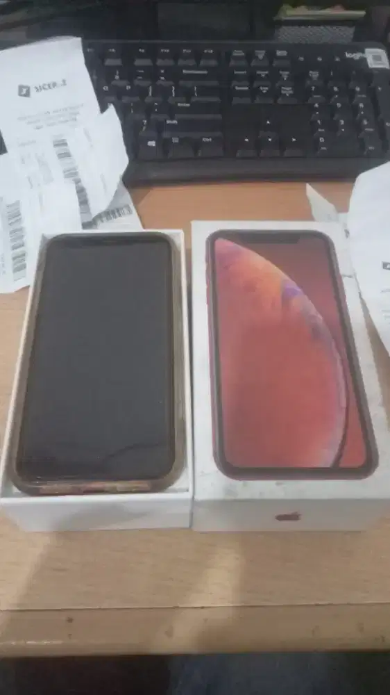 iPhone xr 4/64 warna merah