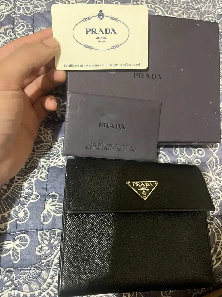 Prada wallet original second