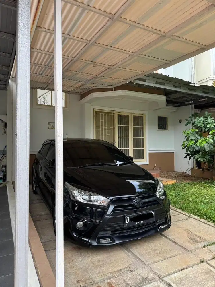 Toyota Yaris S TRD Sportivo 2016 Hitam