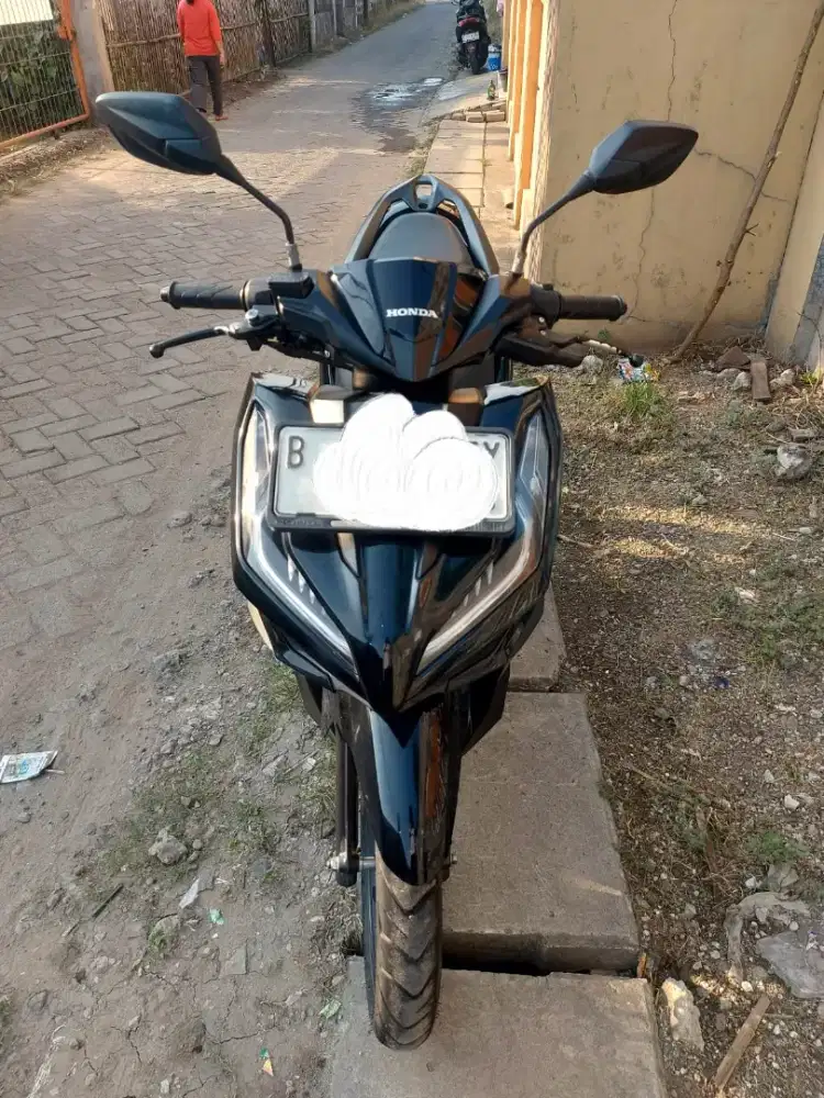 Honda Vario 125cc thn 2024 Black