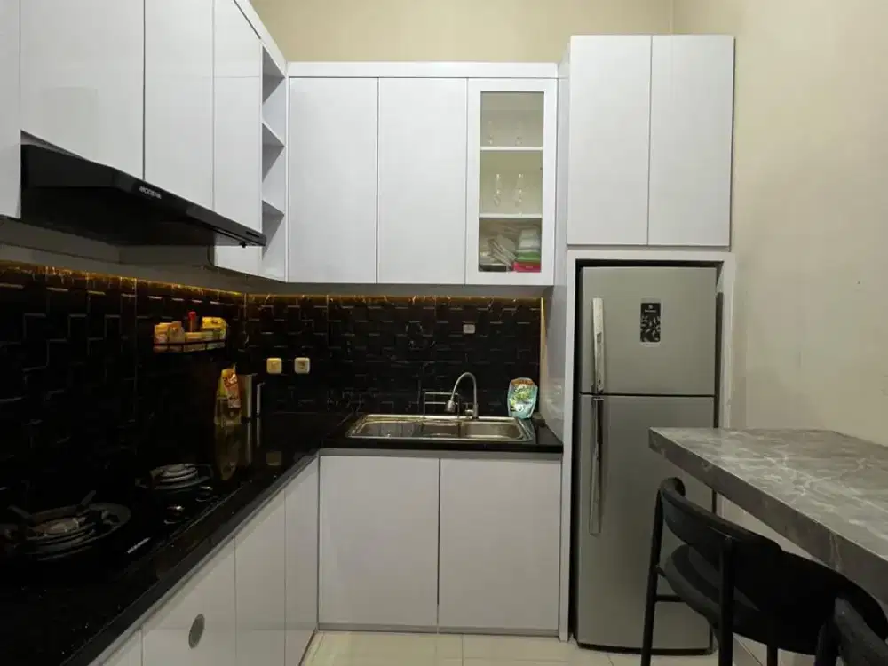 Di Bawah 800 Juta Dapat Rumah Semi Furnished + Kitchen Set Granit!?