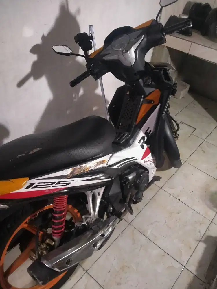 Kurir motor jabodetabek