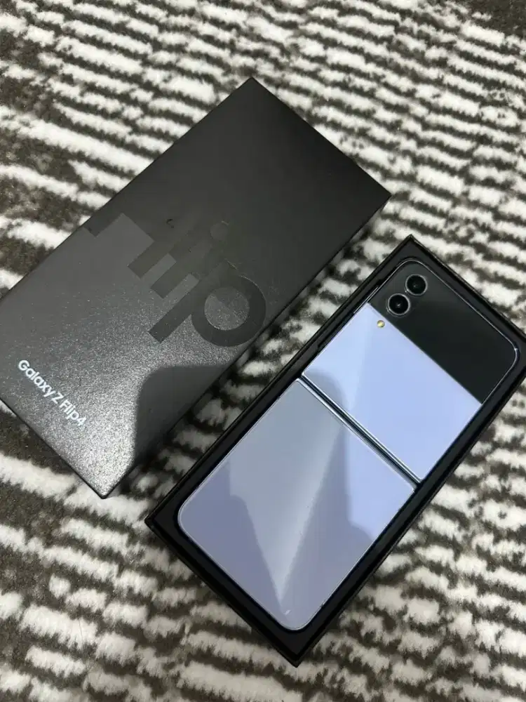 Samsung Galaxy Z Flip 4 5G 8+8/256gb Fullset Original Sein Resmi