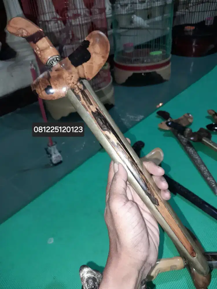 Keris sepuh mahesa lajer