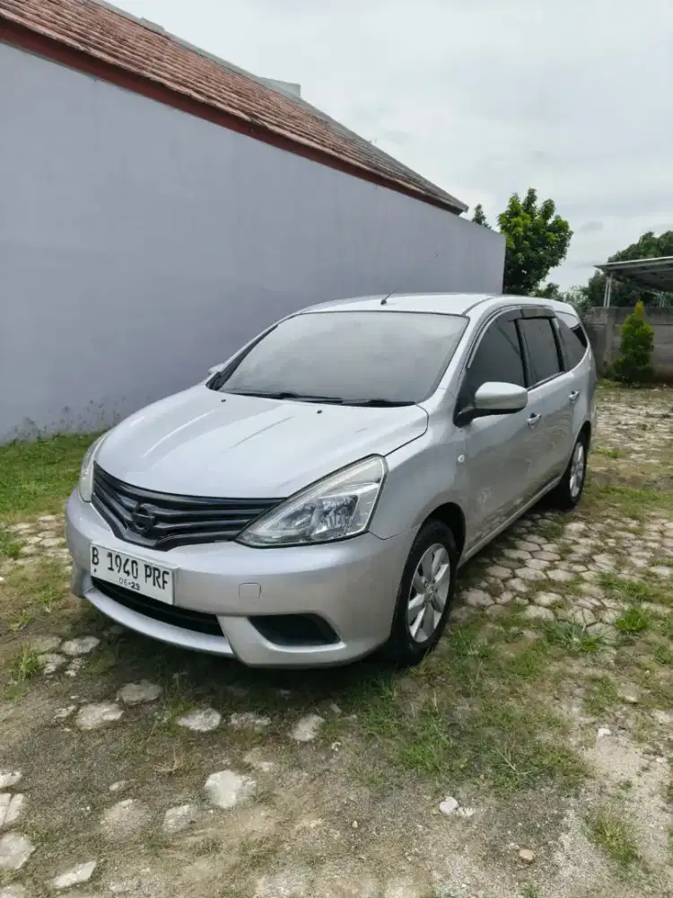 Livina SV 2014 MT