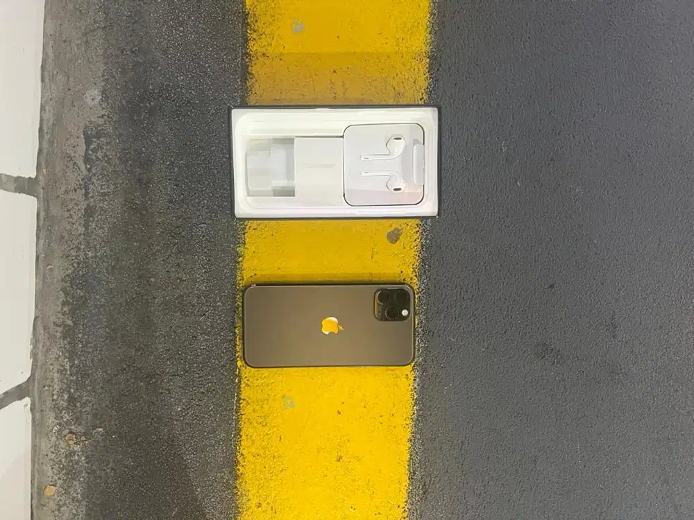 iphone 11 pro 256gb yg paling baru