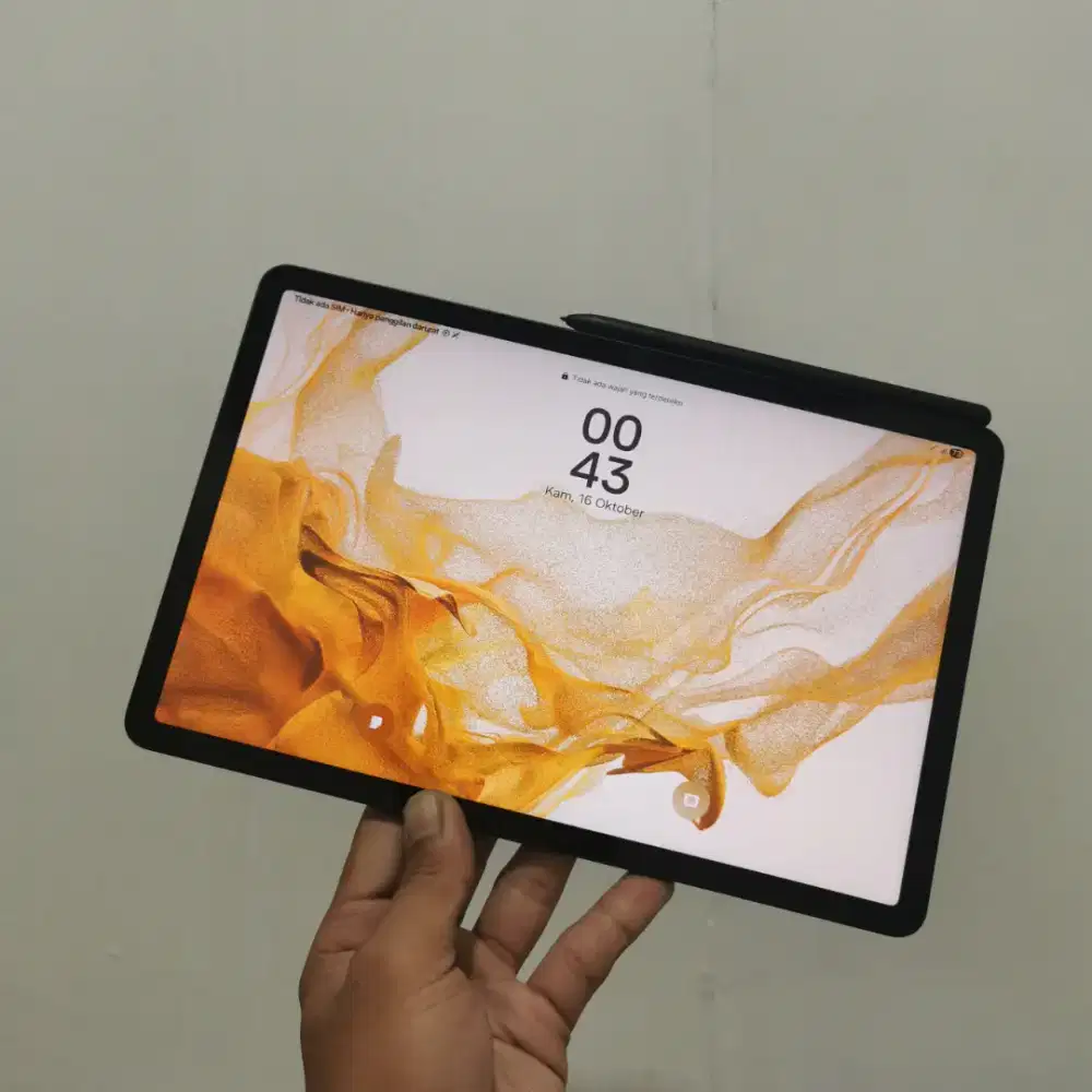 Samsung Tab s8 5G like new