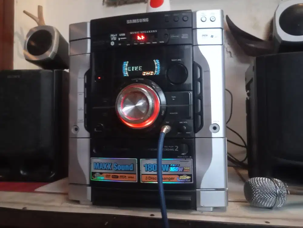 Compo Samsung dan Speaker Sony