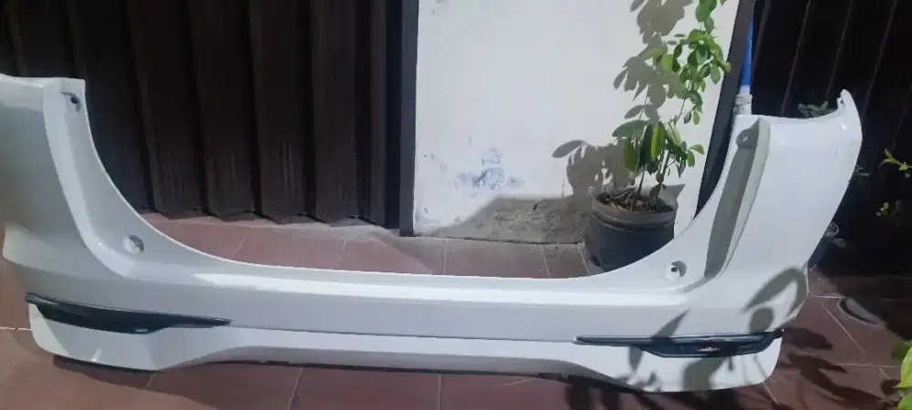 Bemper belakang Avanza 2022 up