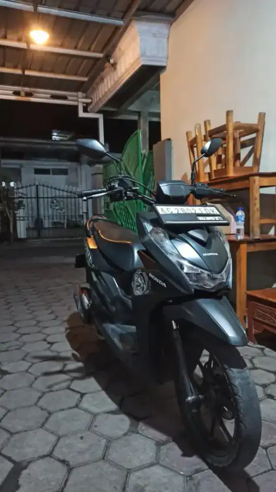 Bismilah jual motor honda beat streat tahun 2023