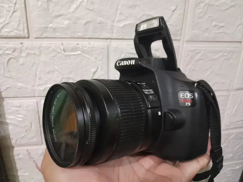 Kamera dslr Canon Rebel T5 / Canon 1200D