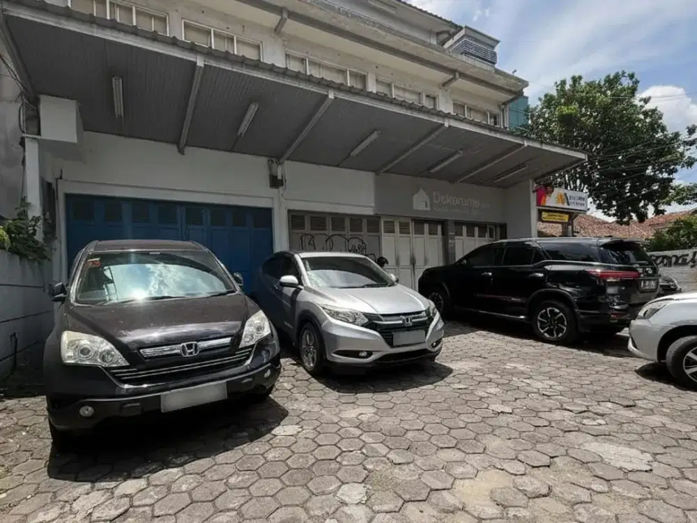 Ruang Usaha Pasirkaliki Mainroad 2 Arah