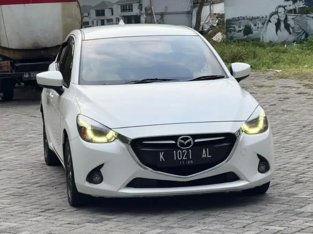 KM 70RB ! MAZDA 2 R SKYACTIVE 2015 MATIC