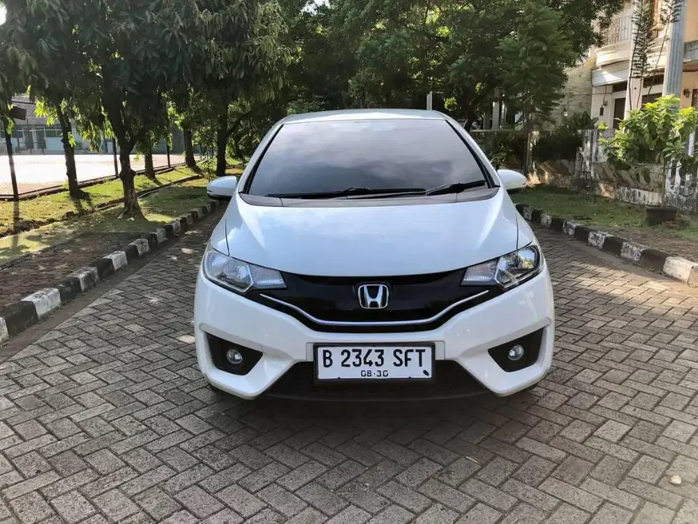 [DP 2JT] HONDA JAZZ S AT 2015 PUTIH