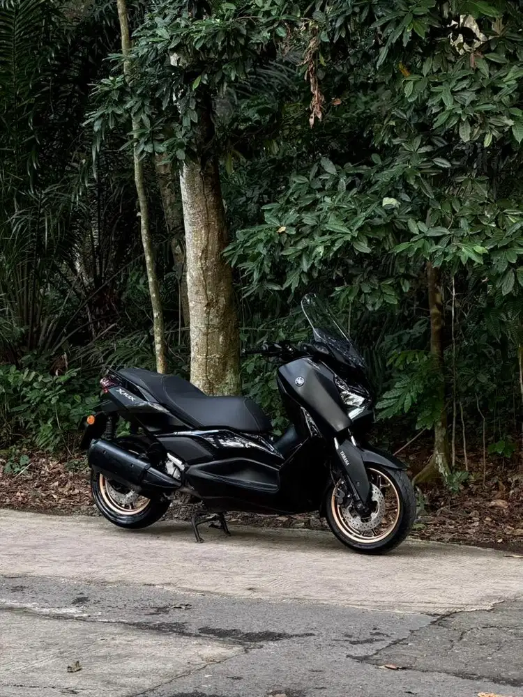 Yamaha Xmax 2023 Hitam mulus terawat