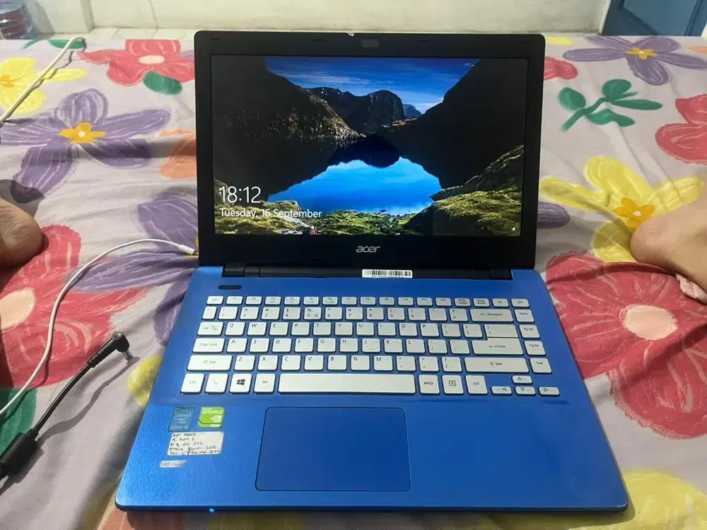 Laptop acer E5471