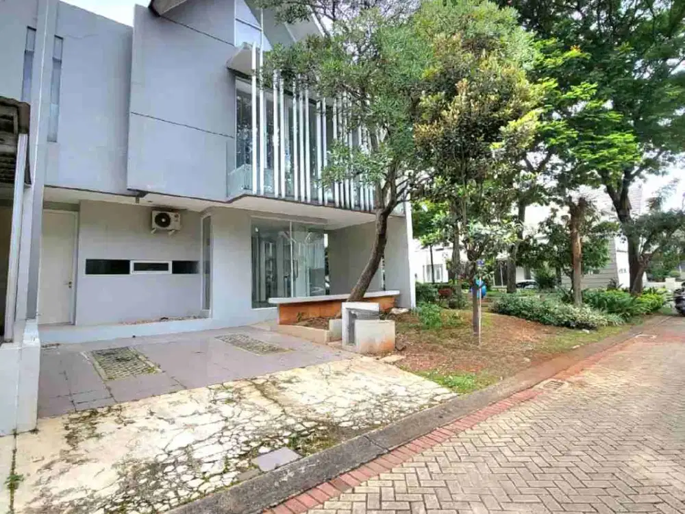 Rumah Hook Samping Taman di Discovery Bintaro siap huni 0241