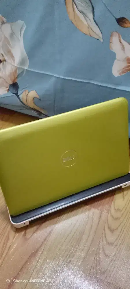 Dijual notebook merk Dell Inspiron mini
