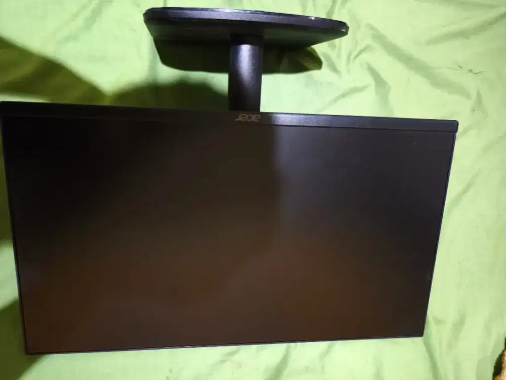 Monitor Acer EK221QE3bi 21.5 Inch FHD IPS 100Hz 1ms