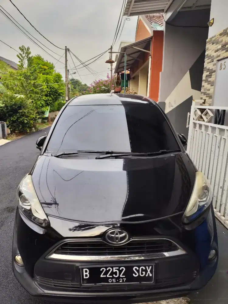 Toyota Sienta V matic 2016 Hitam