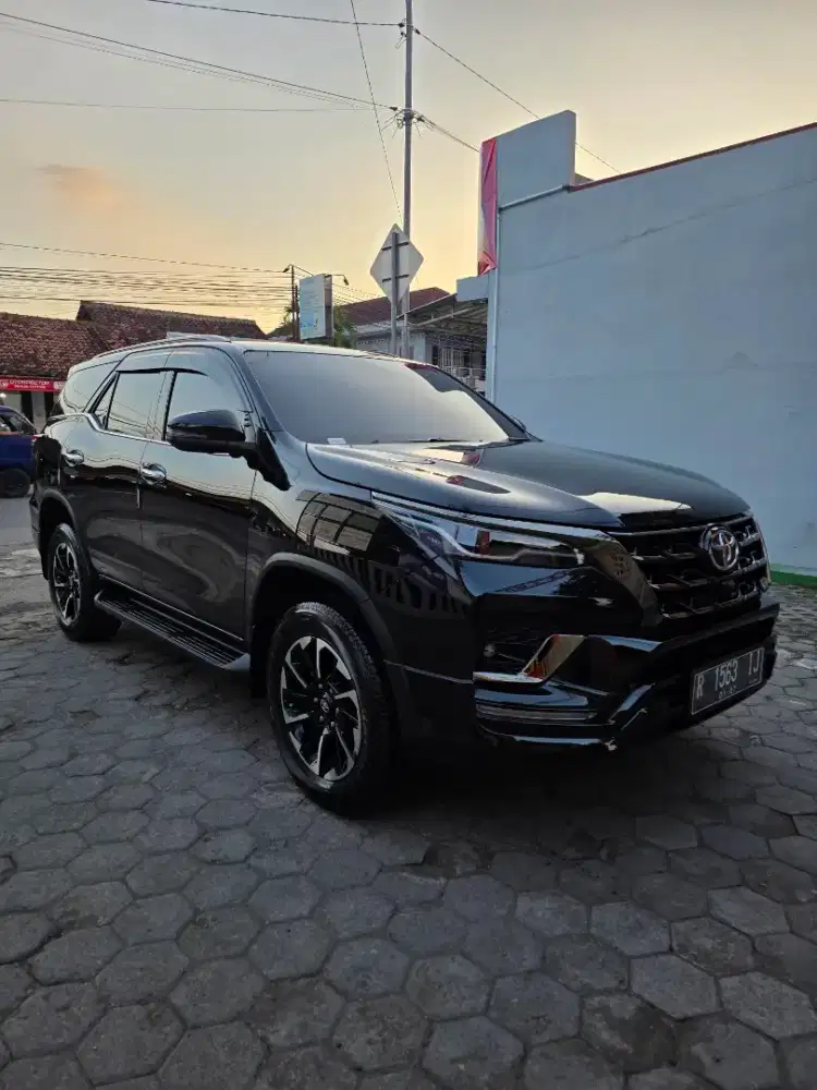 Fortuner gr 2.4 tahun 2022